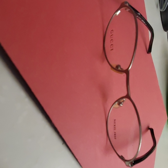 Gucci eyeglasses - Picture 3 of 6